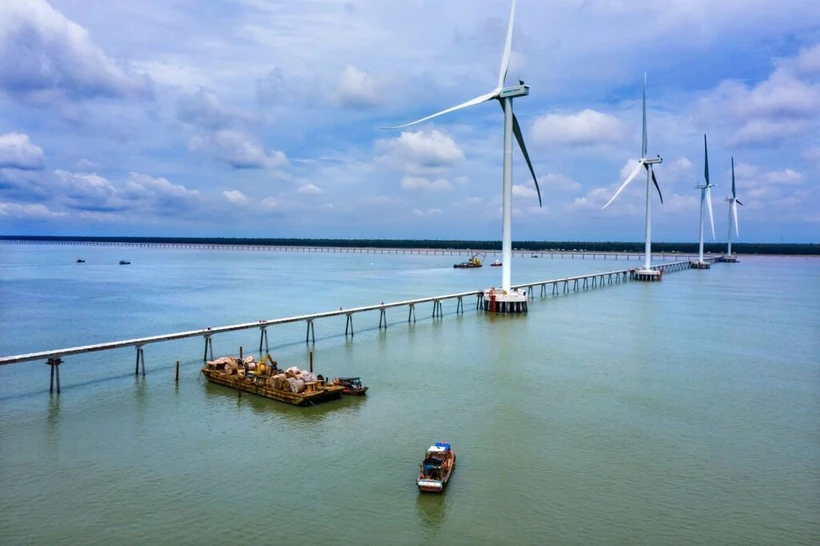 La centrale éolienne Dông Hai 1 dans la provine méridionale de Trà Vinh. Photo : CVN