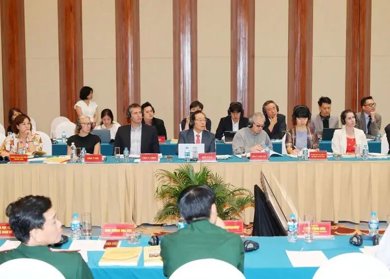 Délégués lors de la conférence. Photo : nhandan.vn