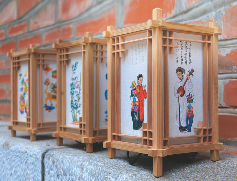 Lanternes en papier dó. Photo : Huu Thuân/CVN