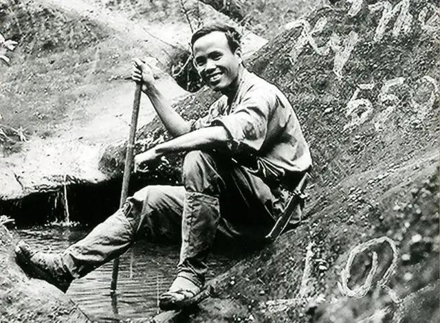 Le ournaliste et héros de l'Agence vietnamienne d'Information, Luong Nghia Dung. Photo: VNA