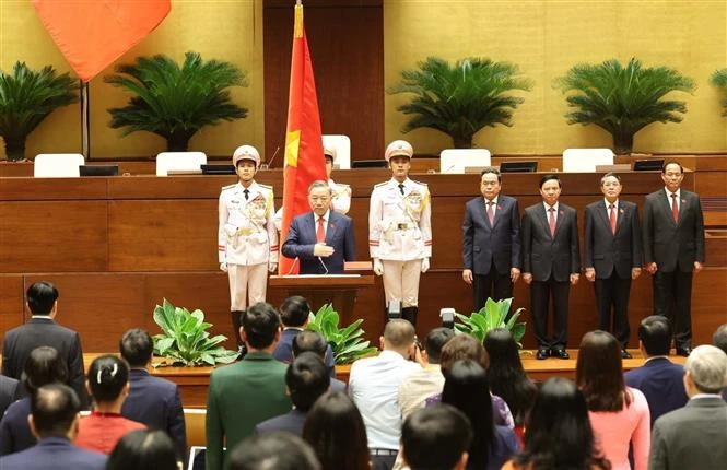 Le président To Lam prête serment. Photo: VNA