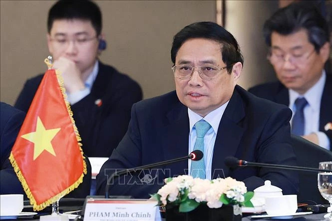 Le Premier ministre Pham Minh Chinh au petit-déjeuner-débat avec des dirigeants de grandes entreprises sud-coréennes. Photo : VNA