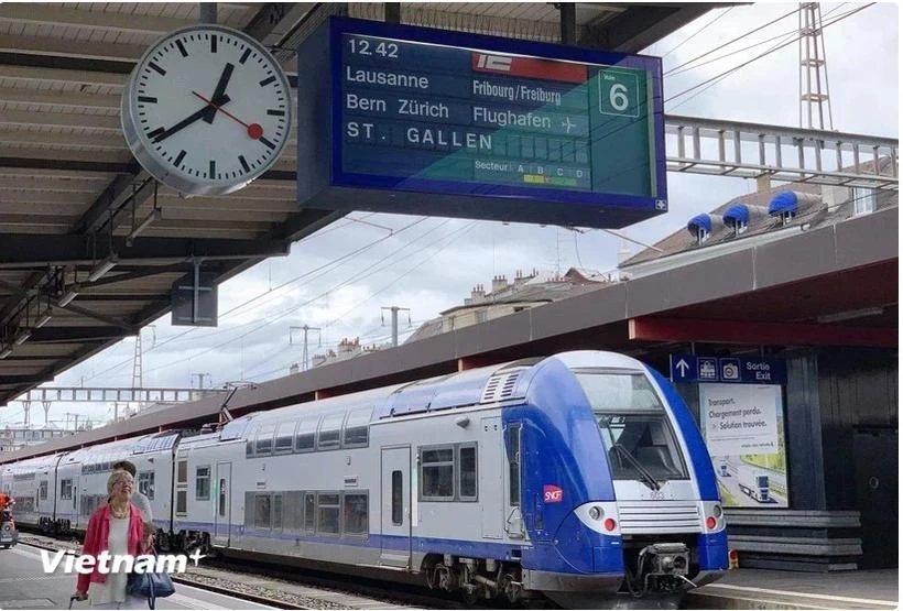 Le ministère des Transports se concentre sur la construction de la ligne ferroviaire Nord-Sud à grande vitesse. Photo : VietnamPlus