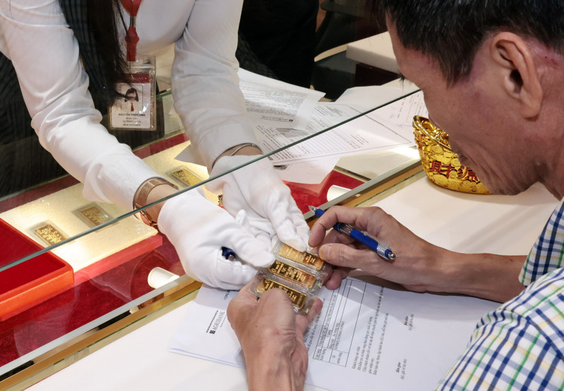 Le prix de vente des lingots d'or du 4 juin diminue d’un million de dongs par taël par rapport à la séance du 3 juin. Photo : VNA