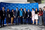 La délégation du Vietnam conduite par le vice-ministre des Affaires étrangères et président du Comité national de l’UNESCO du Vietnam, Hà Kim Ngoc, à la 10e session de l’Assemblée générale, au siège de l’UNESCO, à Paris. Photo : VNA