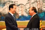 Le Premier ministre Nguyen Xuan Phuc poursuit ses activités en Chine 