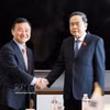 Le président de l’Assemblée nationale Trân Thanh Mân (droite) et, Roh Tae Moon, PDG et président de la division Device Experience (DX) ainsi que responsable du Mobile eXperience (MX) chez Samsung Electronics, en septembre 2026 à Séoul. Photo: VNA