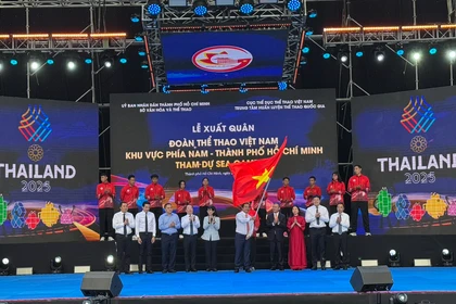 Cérémonie de départ de la délégation sportive du Sud du Vietnam pour les SEA Games 33. Photo: VNA