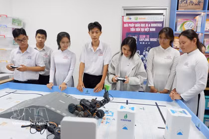 Le Vietnam met actuellement l’accent sur une stratégie de développement de ressources humaines de haute qualité dans les secteurs STEM. Photo: VNA