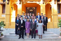 Les délégués lors de la rencontre. Photo: VNA