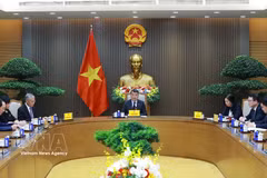 Le Premier ministre Lê Minh Hung s’est entretenu au téléphone mardi 11 août avec le Premier ministre néerlandais, Rob Jetten. Photo: VNA