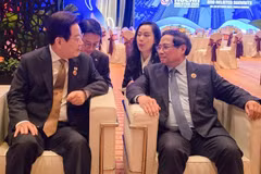 Le Premier ministre Pham Minh Chinh (à droite) et le président sud-coréen Lee Jae Myung. Photo: ministère vietnamien des Affaires étrangères