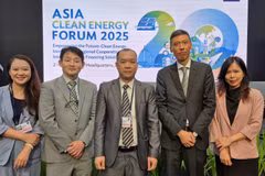 Déploiement de plateformes de stockage d'énergie par batterie pour les économies à faibles émissions de carbone. Photo: VietnamPlus