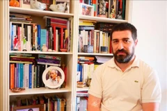 Le journaliste Gastón Fiorda de Radio Nacional Argentina. Photo: VNA