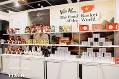 Des produits vietnamiens présentés au HKTDC Food Expo PRO 2026 à Hong Kong (Chine)