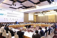 Le Premier ministre participe au Forum d'affaires du Vietnam 2025