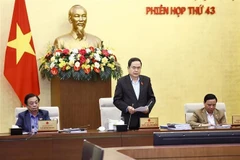 Le chef de l’organe législatif Trân Thanh Mân s'exprime lors de la clôture Comité permanent de l’Assemblée nationale (AN). Photo: VNA