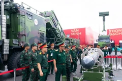 Dans le cadre de l’Exposition des réalisations nationales célébrant le 80e anniversaire de la Fête nationale (2 septembre), inaugurée le 28 août à Hanoï, le Groupe de l'industrie et des télécommunications de l'Armée (Viettel) présente 50 produits technologiques civils et militaires, dont plusieurs relèvent des technologies stratégiques nationales. 