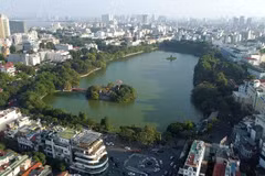 Le lac de l'épée restituée à Hanoi. Photo: VNA