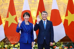 Le Premier ministre Lê Minh Hung et la Première ministre japonaise Takaichi Sanae. Photo: VNA