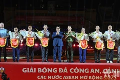 Ouverture du tournoi élargi de football des polices de l'ASEAN 2025 à Hanoï