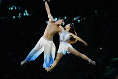 Les artistes vietnamiens lors du festival international de cirque à Almaty. Photo: Théâtre des Arts du Sud