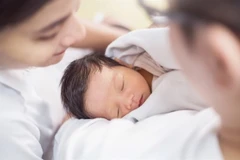 17.000 femmes de moins de 35 ans ayant eu au moins deux enfants bénéficient d’un soutien financier conformément aux résolutions 40/2024/NQ-HDND et 32/2025/NQ-HDND du Conseil populaire de Hô Chi Minh-Ville. Photo: VNA