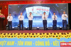 Lancement du Rapport sur les importations et les exportations du Vietnam 2024. Photo: tapchicongthuong.vn