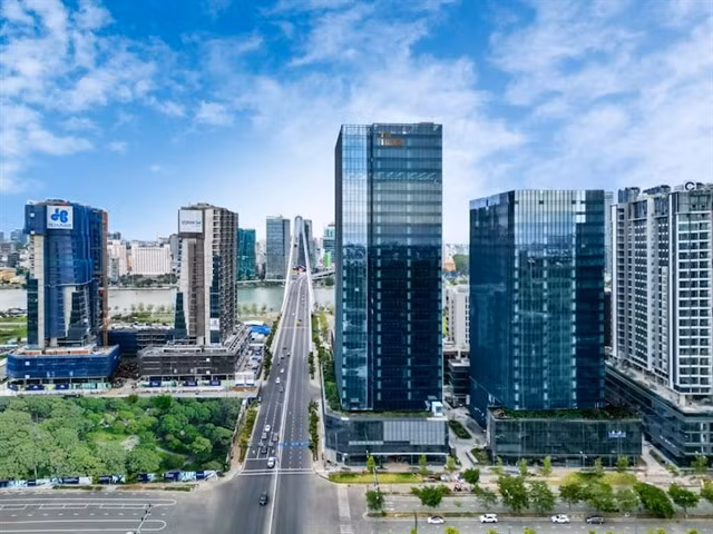  Hô Chi Minh-Ville bénéficie d'un avantage concurrentiel en matière de coûts d'aménagement de bureaux dans la région. — Photo doanhnghieptiepthi.vn