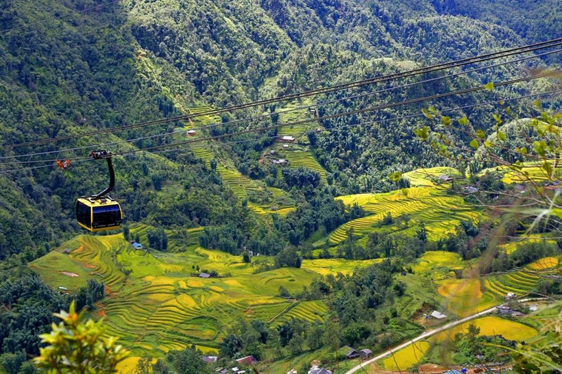 Les médias japonais fascinés par l’ascension du Fansipan en téléphérique.
