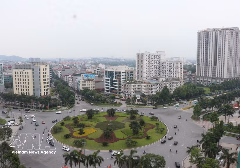 Vue aérienne de l’un des principaux carrefours urbains du quartier de Kinh Bac, dans la province de Bac Ninh. Photo : VNA