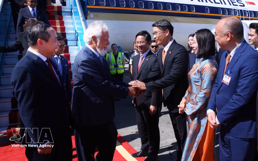 Le Premier ministre de la République démocratique du Timor-Leste, Kay Rala Xanana Gusmão, est arrivé dans l’après-midi du 7 juin à Hanoï. Photo : VNA