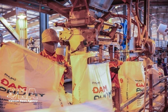 Ligne de conditionnement de la société PetroVietnam Fertiliser and Chemicals Corporation (Phu My) (Photo : VNA)