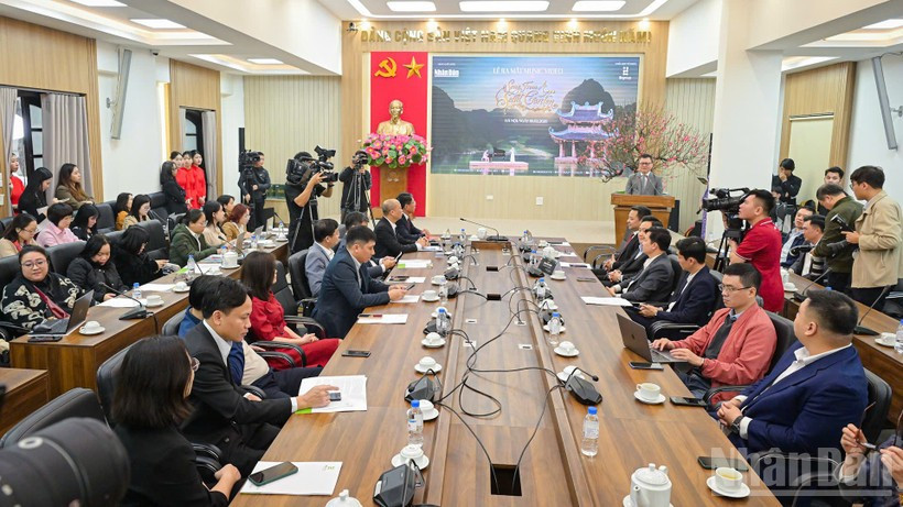 Cérémonie de lancement du clip « Song From A Secret Garden – Secret Garden in Vietnam ». Photo : Nhan Dan.