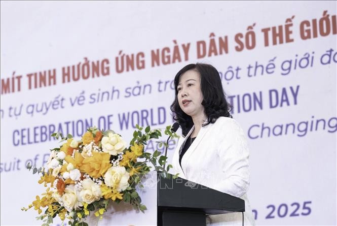 La ministre de la Santé, Dao Hong Lan, prend la parole lors de l'événement. Photo: nhandan.vn