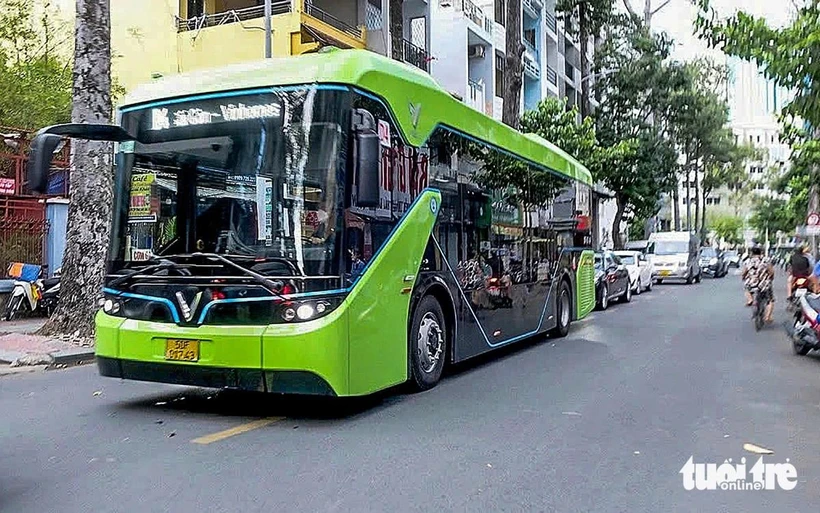 Les nouvelles lignes de bus qui ouvriront à Hô Chi Minh-Ville à partir de 2025 seront toutes électriques. Photo: tuoitre.vn