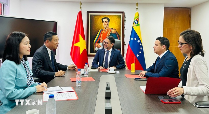 Panorama de la rencontre. Photo: ambassade du Vietnam au Venezuela