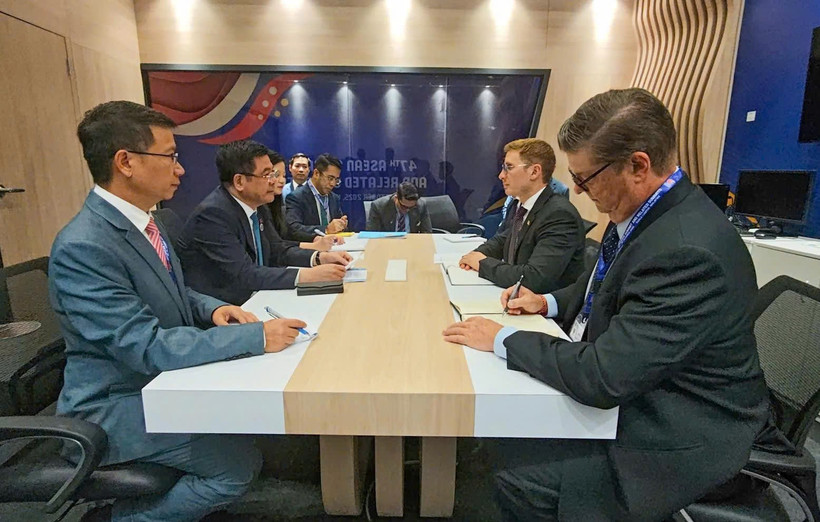 Panorama de la rencontre. Photo: moit.gov.vn