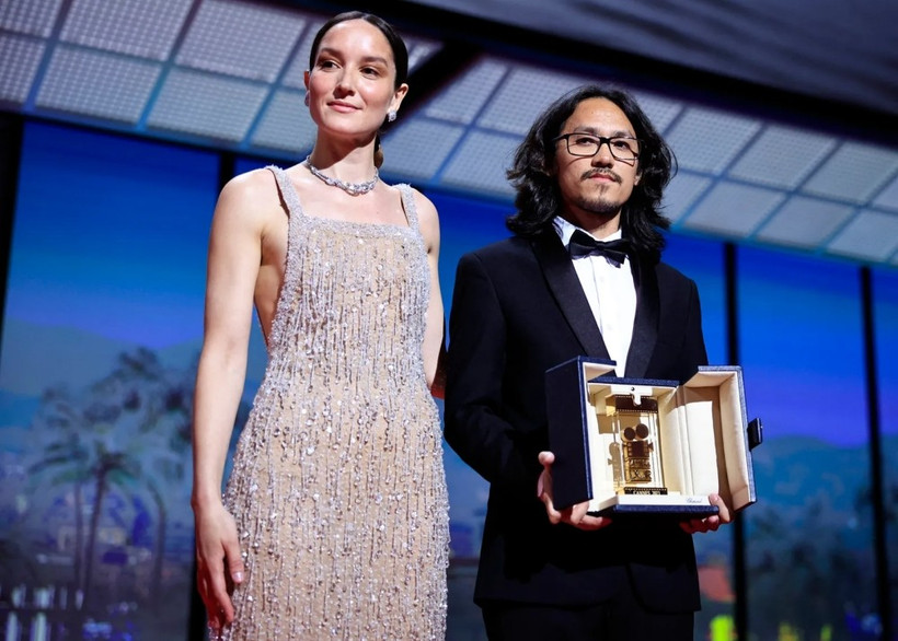 Pham Thien An, récompensé à Cannes en 2023 avec Inside the Yellow Cocoon Shell.