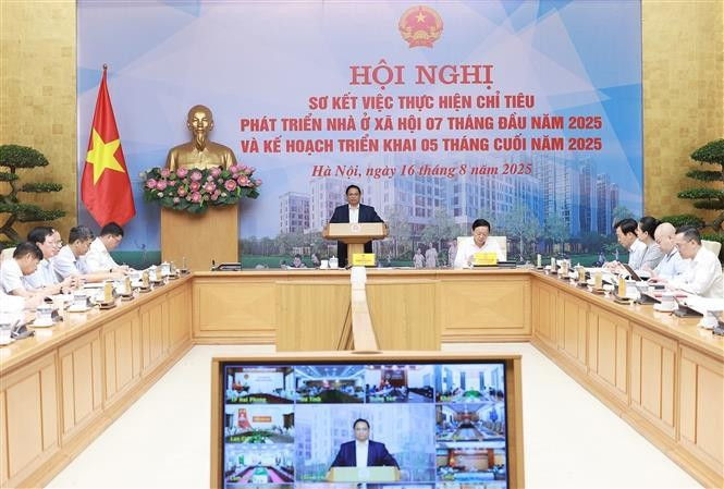 Le Premier ministre Pham Minh Chinh prend la parole lors de l'événement. Photo: VNA