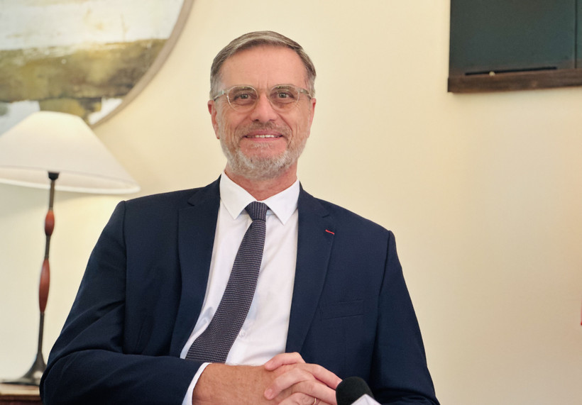 L’ambassadeur de France au Vietnam, Olivier Brochet. Photo: VNA