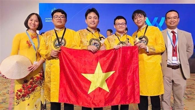 L’équipe vietnamienne a remporté quatre médailles d’or aux Olympiades internationales de Chimie (IChO) 2025. Photo: VNA