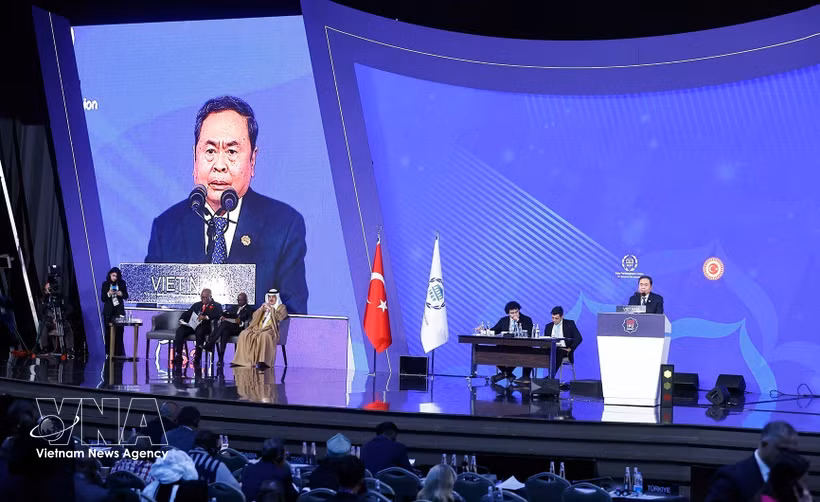 Le président de l’Assemblée nationale Tran Thanh Man s’exprime lors du débat général de l’UIP-152. Photo: VNA