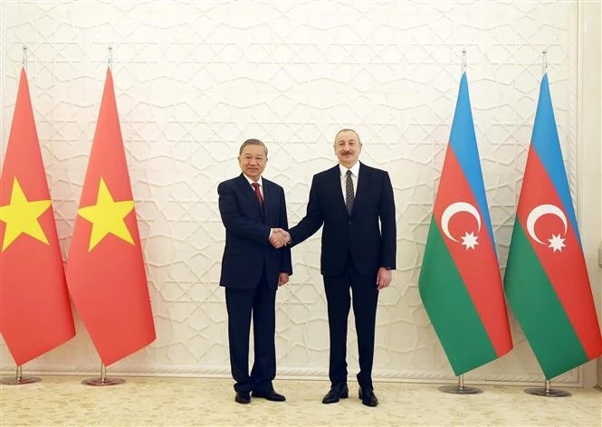 Le secrétaire général du Parti communiste du Vietnam, Tô Lâm, et le président d’Azerbaïdjan, Ilham Aliyev. Photo: VNA
