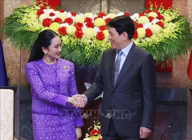 Le président vietnamien, Luong Cuong, et la Première ministre thaïlandaise, Paetongtarn Shinawatra. Photo: VNA