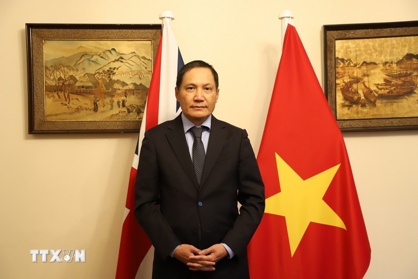 L'ambassadeur du Vietnam au Royaume-Uni, Do Minh Hung. Photo: VNA