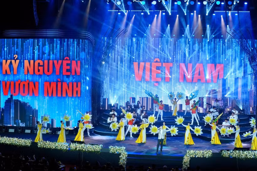 « Printemps du Pays natal » est devenu, au fil des ans, un rendez-vous familier et chaleureux pour la communauté vietnamienne du monde entier à chaque arrivée du Têt et du printemps. Photo: SCOV