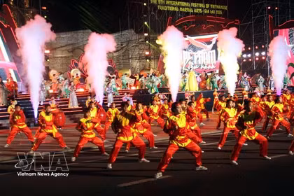 Cérémonie d’ouverture du 9e Festival international des arts martiaux traditionnels, à Gia Lai, le 2 août. Photo : VNA