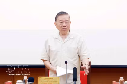 Le secrétaire général du Parti et président de la République Tô Lâm s'exprime lors de la deuxième réunion du comité directeur central sur le développement de la culture vietnamienne, à Hanoi, le 13 juillet. Photo: VNA