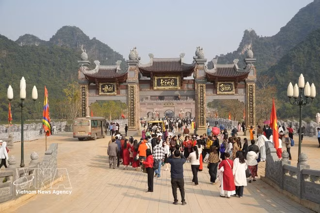 Thung Ui, une nouvelle destination qui attire progressivement l’attention des visiteurs nationaux et internationaux. Photo : VNA 